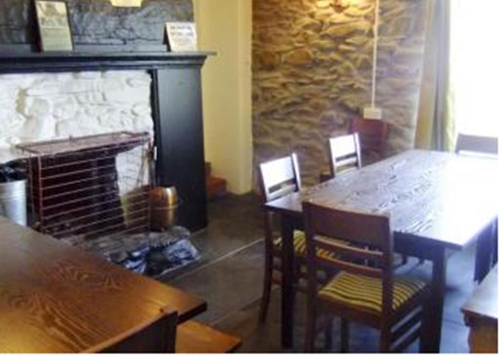 Yha Rowen - Hostel Llanbedr-y-cennin Buitenkant foto